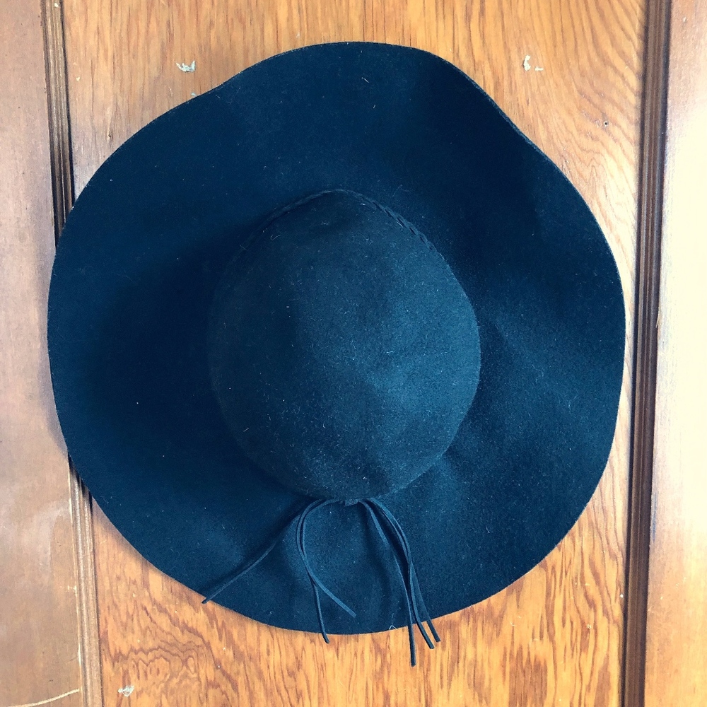 Black Floppy Hat